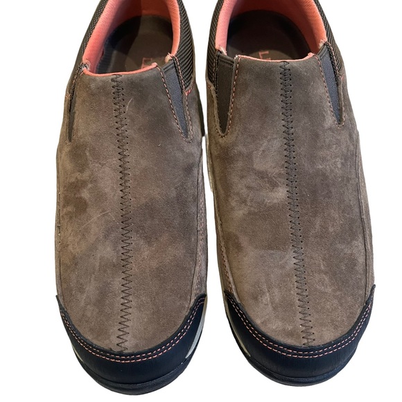 L.L. Bean Split Toe Slip On Suede Mule - Picture 5 of 13